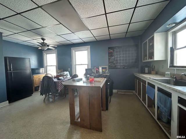 7749 Clarksville Road, Rochester, IL 62563