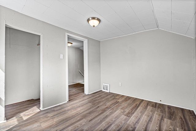 313 8th AVENUE N, Onalaska, WI 54650