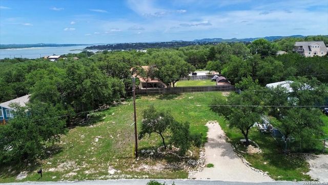 458 Gemini, Canyon Lake, TX 78133