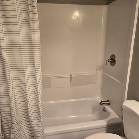 8104 Puritan Drive 52-C, Mentor, OH 44060