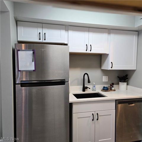 8104 Puritan Drive 52-C, Mentor, OH 44060