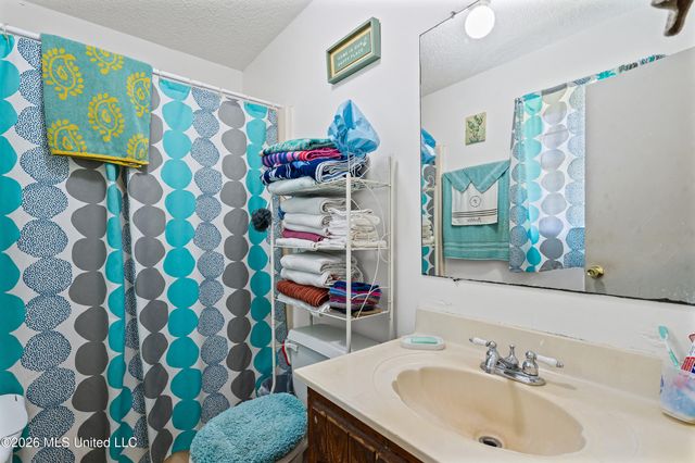 1615 Mcingvale Road, Hernando, MS 38632