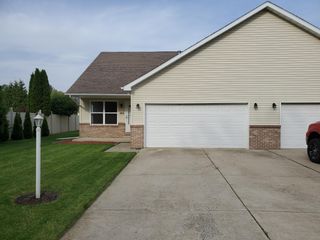 1709 Daisy Street SE, Demotte, IN 46310