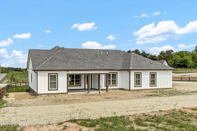 2404 Iron Forge Way, Sevierville, TN 37876