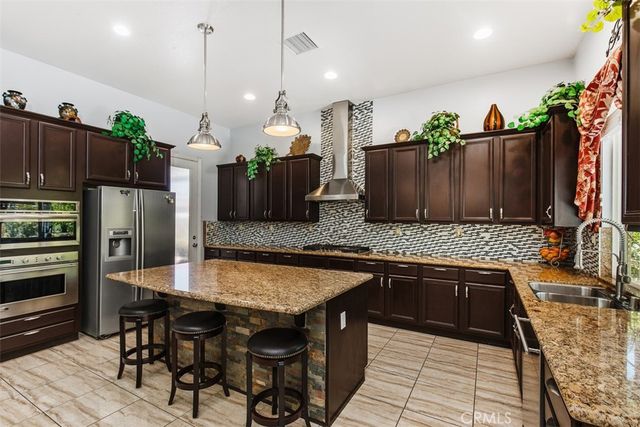 35982 Murano Street, Murrieta, CA 92562