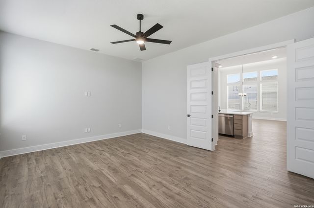 210 Landon Path, Castroville, TX 78009