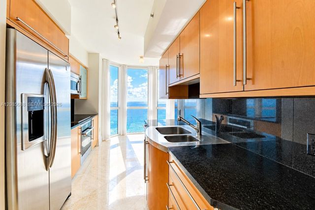 6365 Collins Avenue 3403, Miami Beach, FL 33141