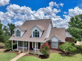 838 Country Lane Drive, Waco, TX 76657
