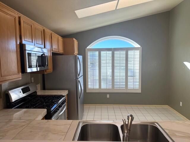 9676 Del Ray Lane, Desert Hot Springs, CA 92240