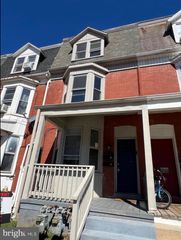 281 W COTTAGE PL, York, PA 17401