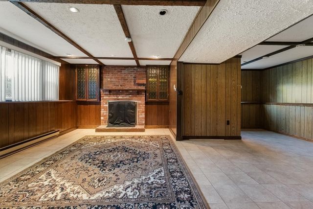 111 Simpson Rd, Marlborough, MA 01752