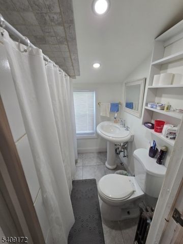 20 Telford St, East Orange City, NJ 07018