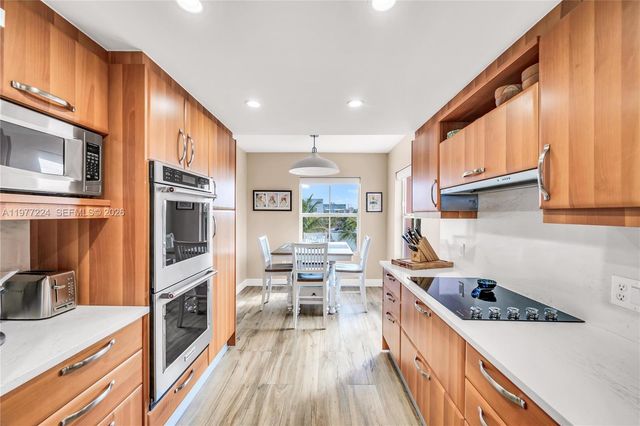 2051 SE 3rd Street 407, Deerfield Beach, FL 33441