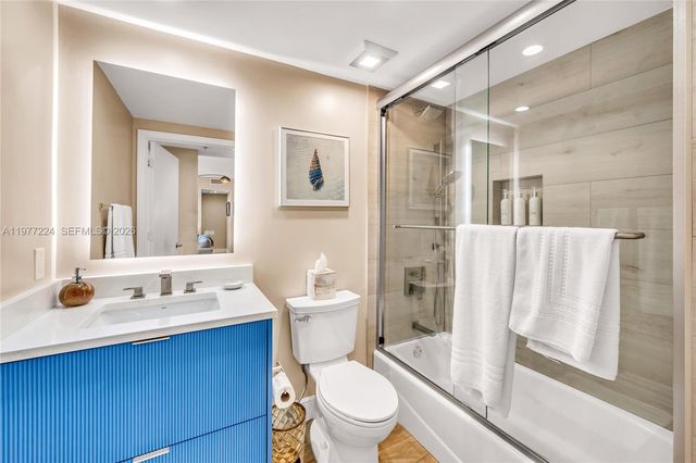 2051 SE 3rd Street 407, Deerfield Beach, FL 33441
