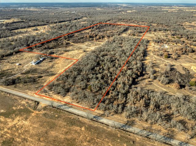 000 Turpin Lake Road, Poolville, TX 76487