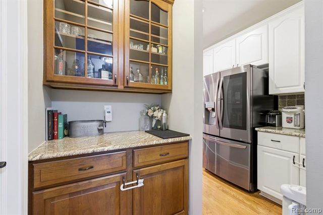 3772 Fawn Drive, Rochester, MI 48306