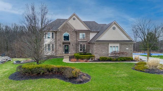 3772 Fawn Drive, Rochester, MI 48306