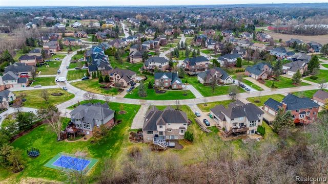 3772 Fawn Drive, Rochester, MI 48306
