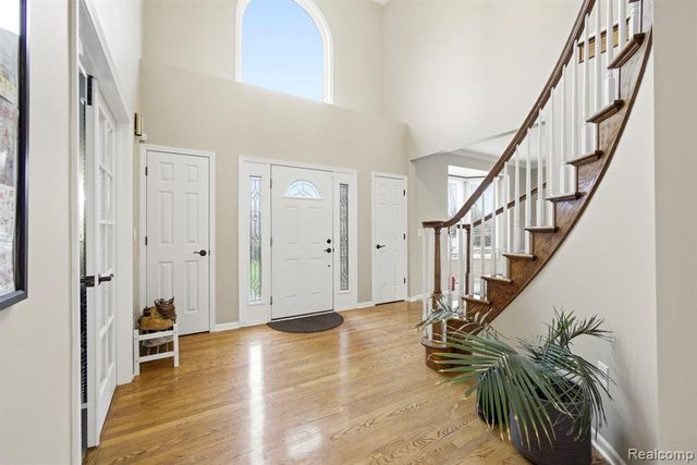 3772 Fawn Drive, Rochester, MI 48306