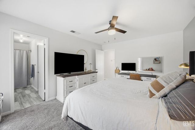 9406 Forbes Park Drive, Bakersfield, CA 93312