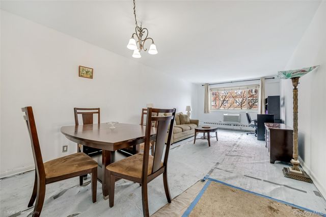 39-65 52nd Streets 5N, Woodside, NY 11377