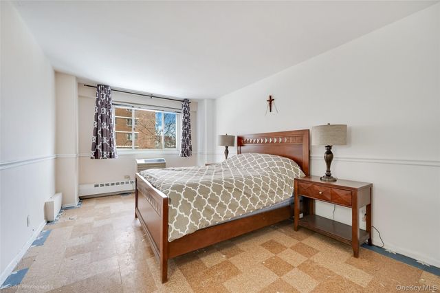 39-65 52nd Streets 5N, Woodside, NY 11377