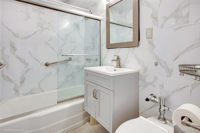 39-65 52nd Streets 5N, Woodside, NY 11377