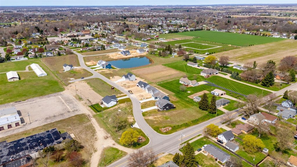 10038 Strawberry Lane, Zeeland, MI 49464