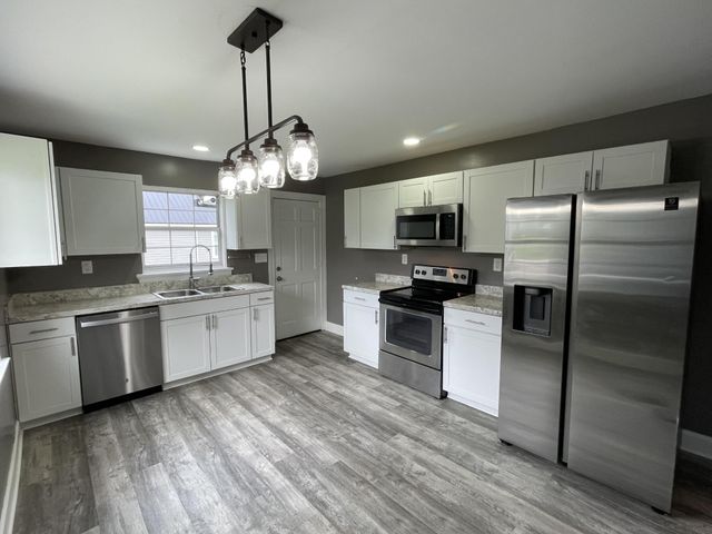 109 Ellis Drive, Rossville, GA 30741