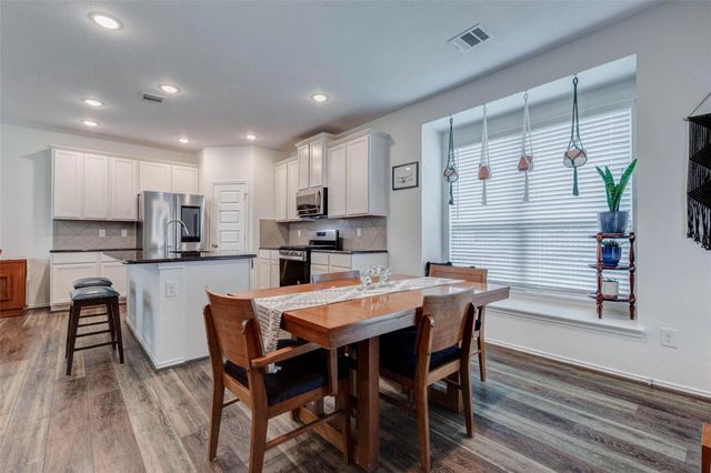 32963 Ruthie Dean Drive, Brookshire, TX 77423