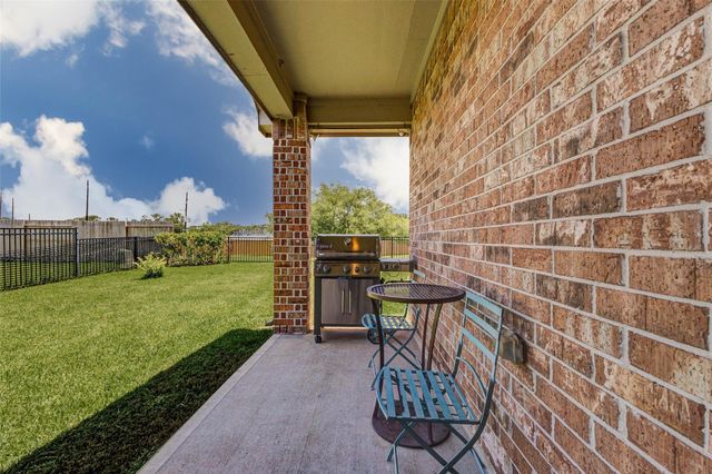 32963 Ruthie Dean Drive, Brookshire, TX 77423