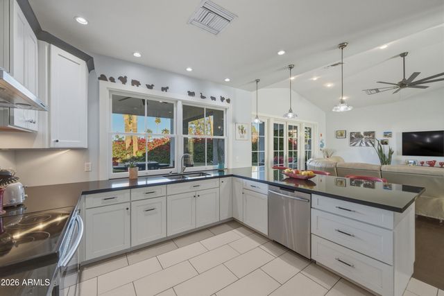 1970 E DUKE Drive, Tempe, AZ 85283