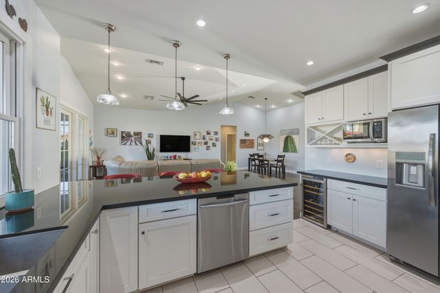 1970 E DUKE Drive, Tempe, AZ 85283