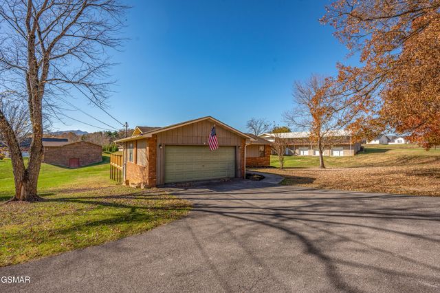 1405 Cherokee Drive, Sevierville, TN 37862