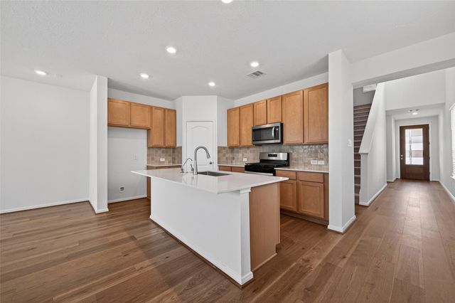 8110 Shelter Bay Lane, Cypress, TX 77433