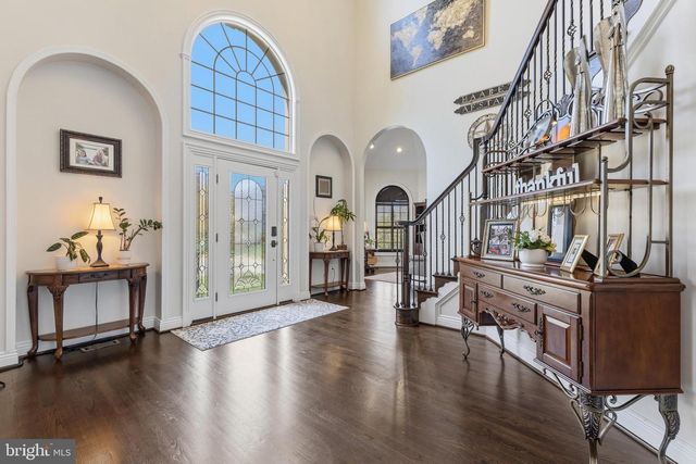 8306 ROXBOROUGH LOOP, Gainesville, VA 20155