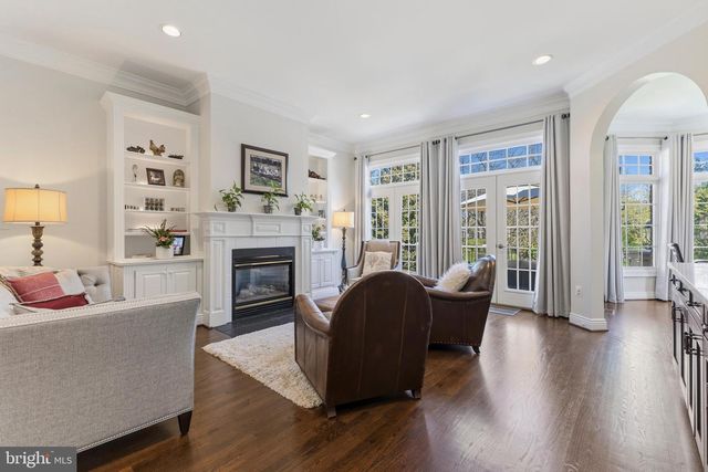 8306 ROXBOROUGH LOOP, Gainesville, VA 20155