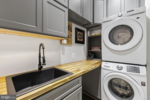 8306 ROXBOROUGH LOOP, Gainesville, VA 20155