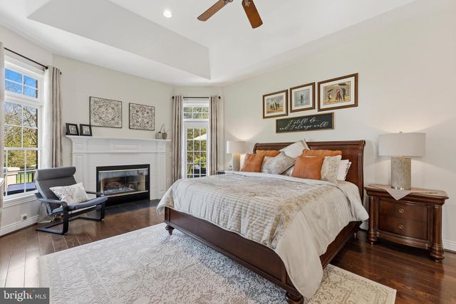 8306 ROXBOROUGH LOOP, Gainesville, VA 20155