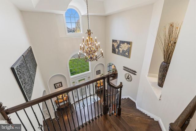8306 ROXBOROUGH LOOP, Gainesville, VA 20155