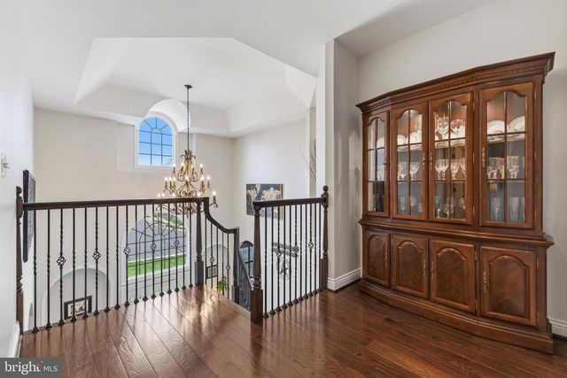 8306 ROXBOROUGH LOOP, Gainesville, VA 20155