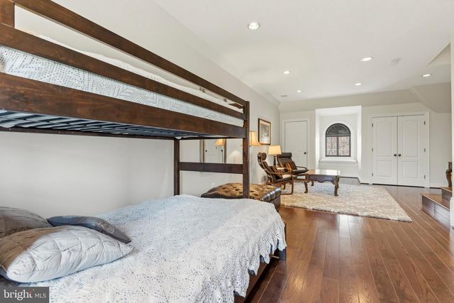 8306 ROXBOROUGH LOOP, Gainesville, VA 20155