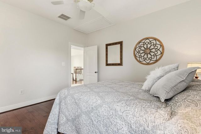 8306 ROXBOROUGH LOOP, Gainesville, VA 20155