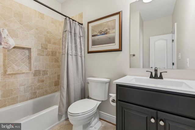 8306 ROXBOROUGH LOOP, Gainesville, VA 20155