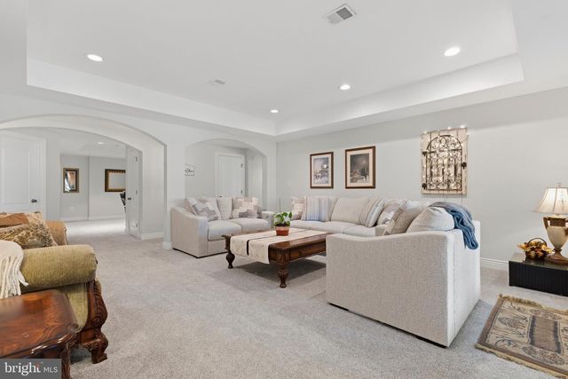 8306 ROXBOROUGH LOOP, Gainesville, VA 20155