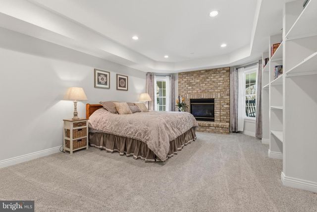 8306 ROXBOROUGH LOOP, Gainesville, VA 20155