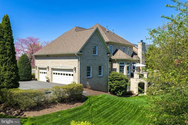 8306 ROXBOROUGH LOOP, Gainesville, VA 20155
