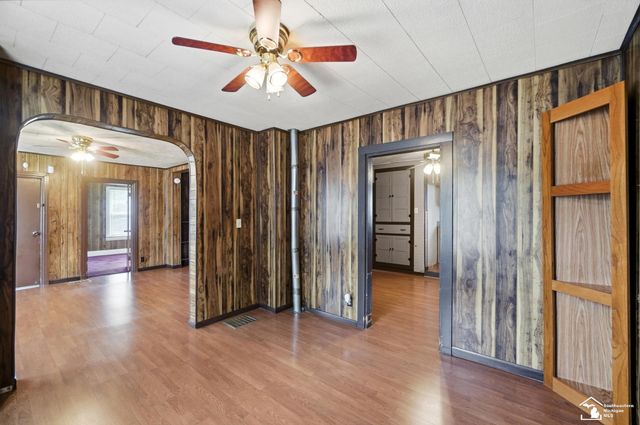943 E 4th Street, Monroe, MI 48161