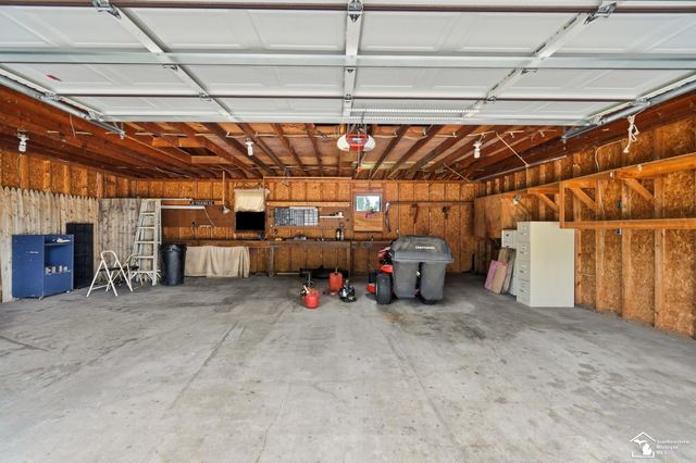943 E 4th Street, Monroe, MI 48161