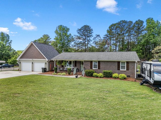 232 Pine Grove Circle, Chesnee, SC 29323